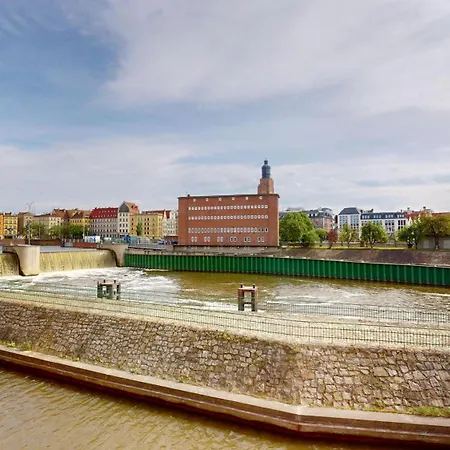 Melodia Nad Odra Old Town - Twoja Nuta W Sercu Wroclawia Melody On The Odra Old Town - Your Tune In The Heart Of * Vratislav